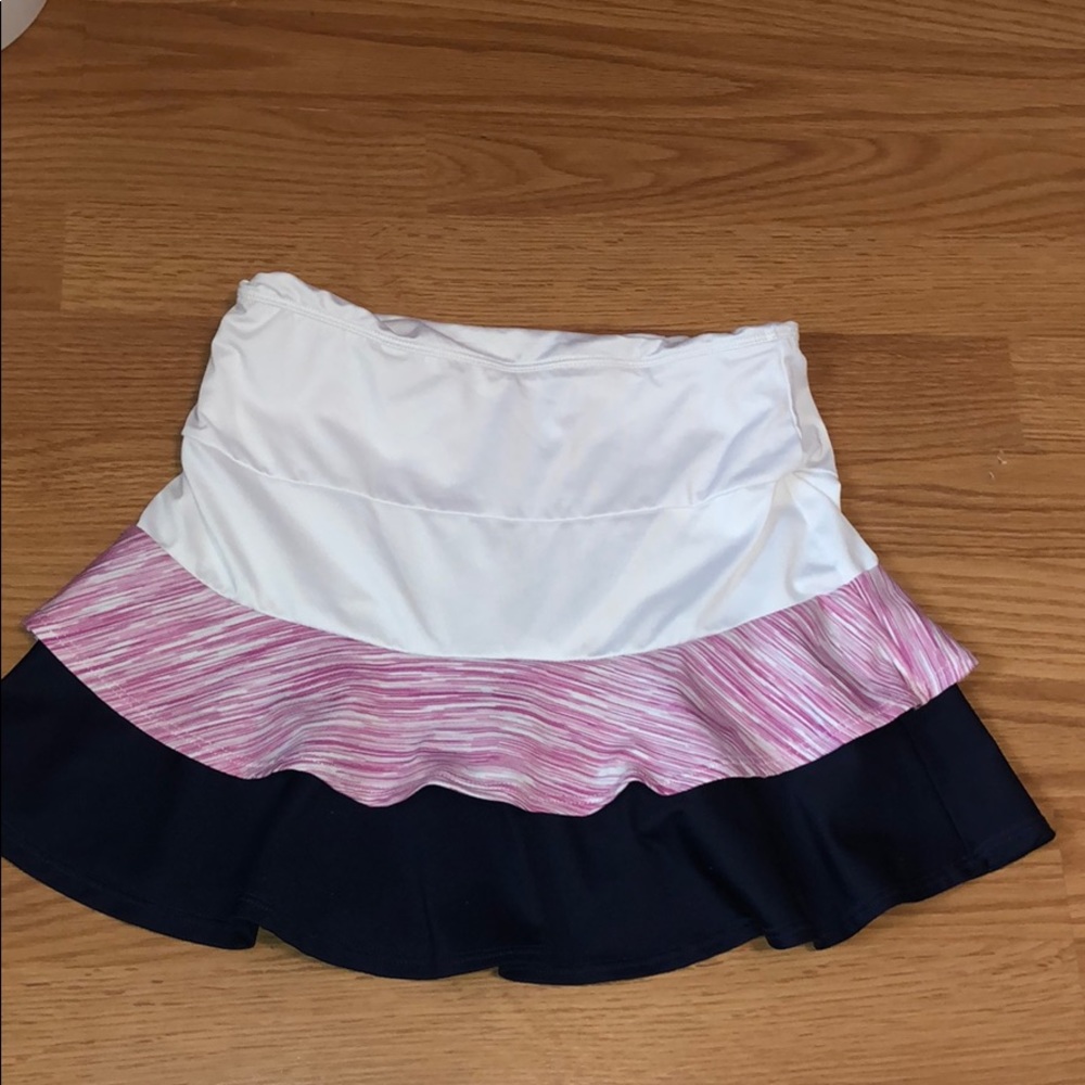 Tail skirt size M